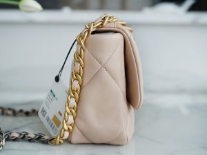 °CHANE·L春夏新品 19bag 浅杏 小号 图4