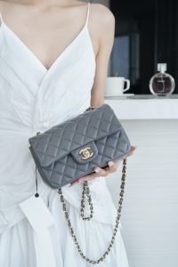 CF Classic Flap |羊皮 MINI 深灰色 图5