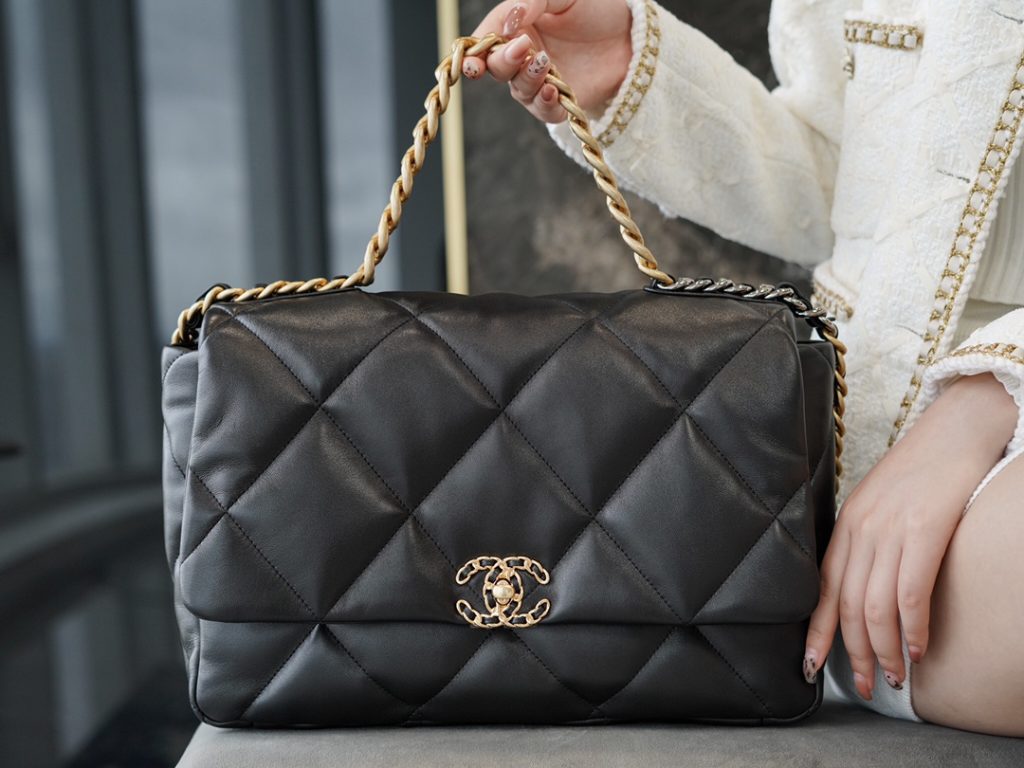 CHANEL BAG 经典黑 maxl 图1