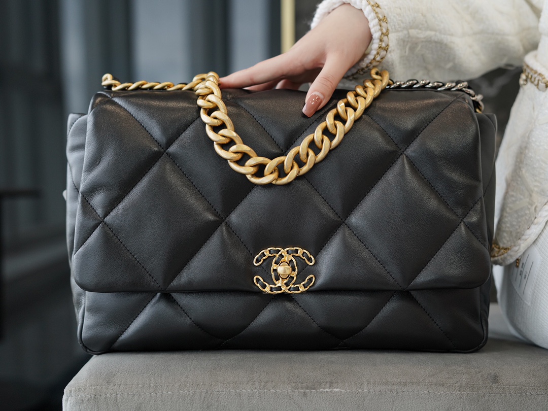 CHANEL BAG 经典黑 maxl 图5