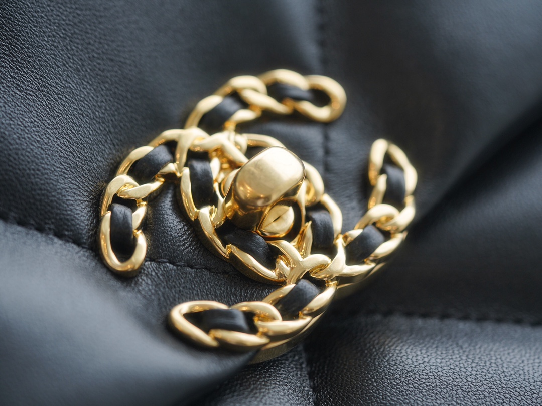 CHANEL BAG 经典黑 maxl 图9