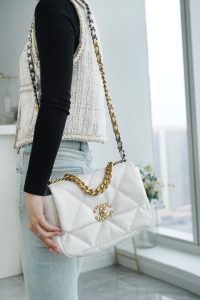 Chanel 19bag 白雪公主 小号 图5