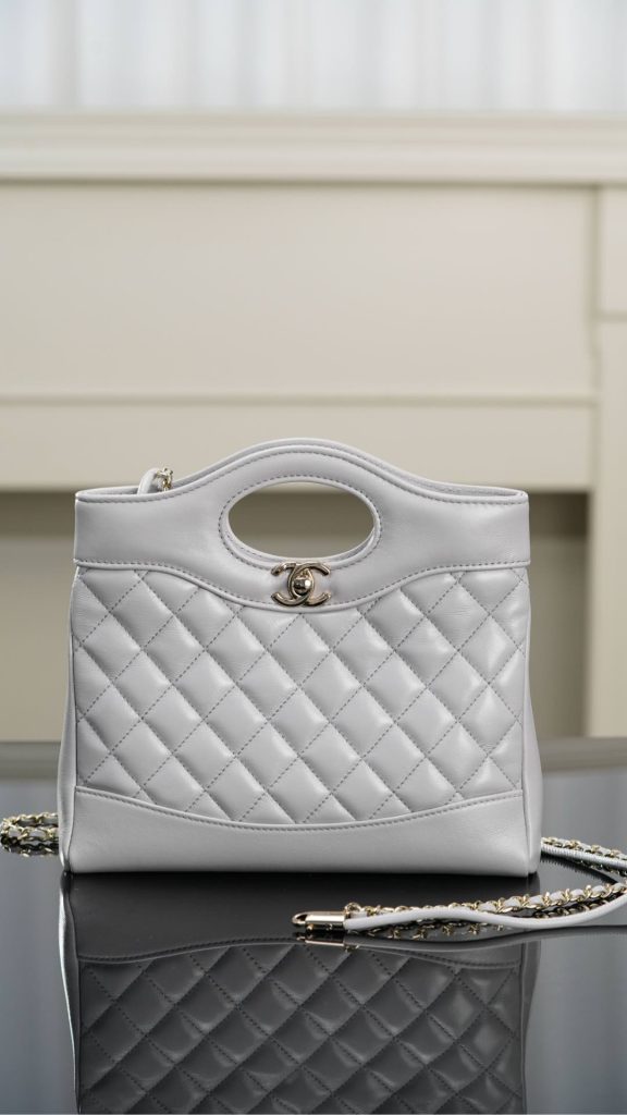 Chanel 31bag mini 浅灰 图1