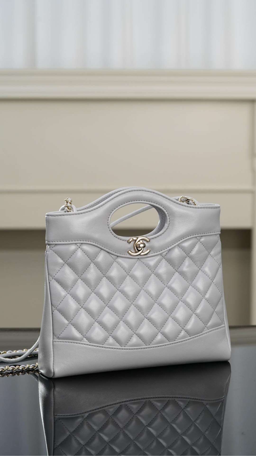 Chanel 31bag mini 浅灰 图3