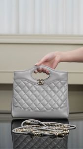 Chanel 31bag mini 浅灰 图4