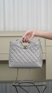 Chanel 31bag mini 浅灰 图6
