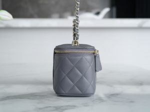 Chanel 23k 小双C”手柄长盒子 灰色 图8