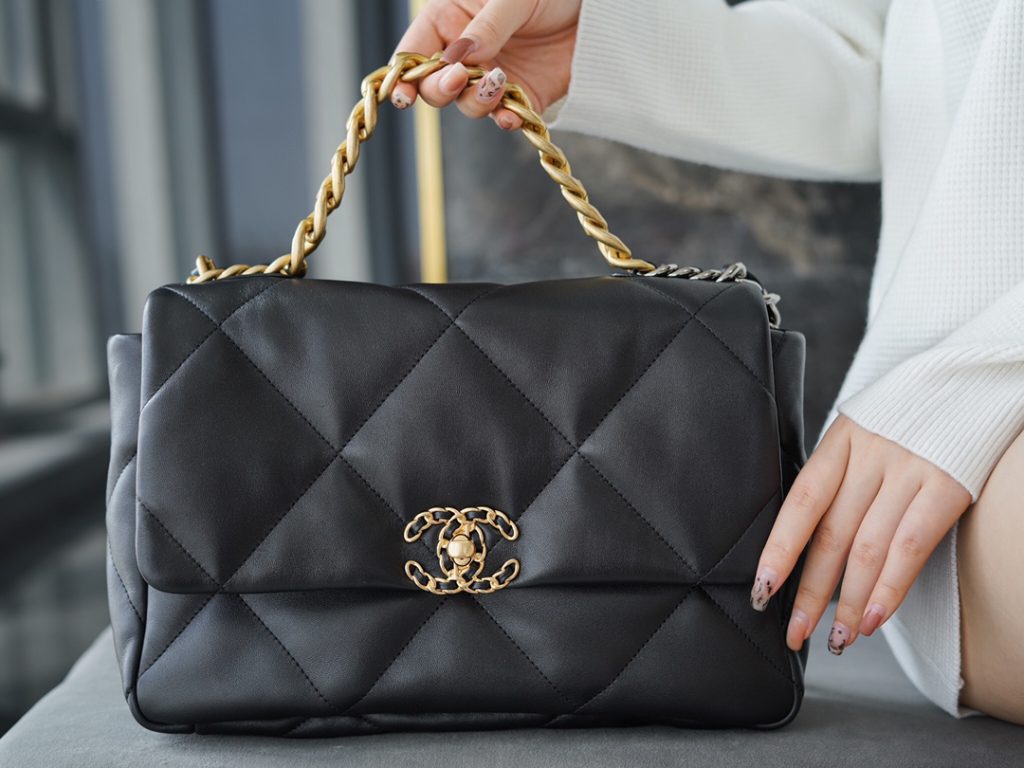 CHANEL BAG 经典黑 中号 图1