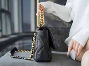 CHANEL BAG 经典黑 中号 图3