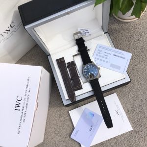 万国IWC飞行员马克十八传承腕表,IWC飞行员系列 正品一致三码合一、整表壳表扣均是钛金属打造,超轻耐磨不沾指纹,非凡工 图1