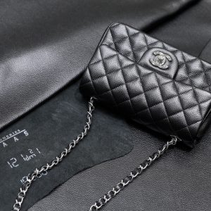 原厂皮 Classic Flap万年经典款Cf大mini鱼子酱球纹回货 图3