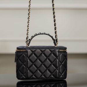 chanel 25P 新款编织手柄 盒子包 图2