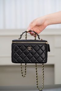 chanel 25P 新款编织手柄 盒子包 图5