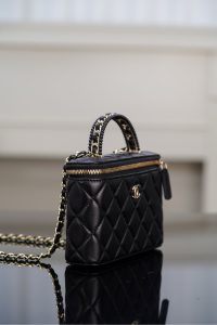 chanel 25P 新款编织手柄 盒子包 图6