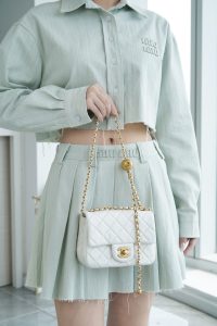 Chanel 金属球方胖子 白色 图6