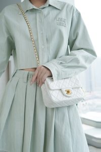 Chanel 金属球方胖子 白色 图7