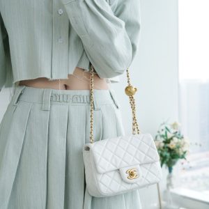 Chanel 金属球方胖子 白色 图2