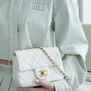 Chanel 金属球方胖子 白色 图5