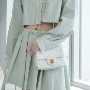 Chanel 金属球方胖子 白色 图8