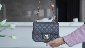 Chanel 金属球方胖子 深灰色 图1
