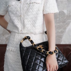 Chanel 24a Hobo黑色 大号 图3