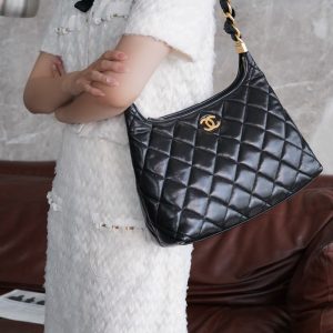Chanel 24a Hobo黑色 大号 图7