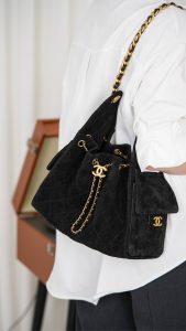 Chanel 黑色麂皮hobo 小号 图9
