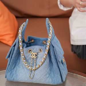 Chanel small hobo bag 牛仔蓝小号 图5