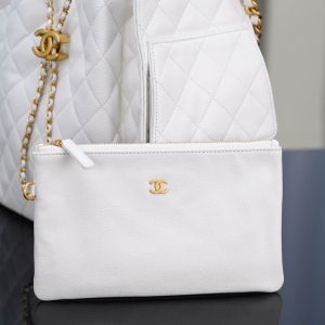 Chanel hobo bag 白色鱼子酱 中号 图3