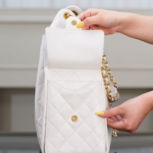 Chanel hobo bag 白色鱼子酱 中号 图9
