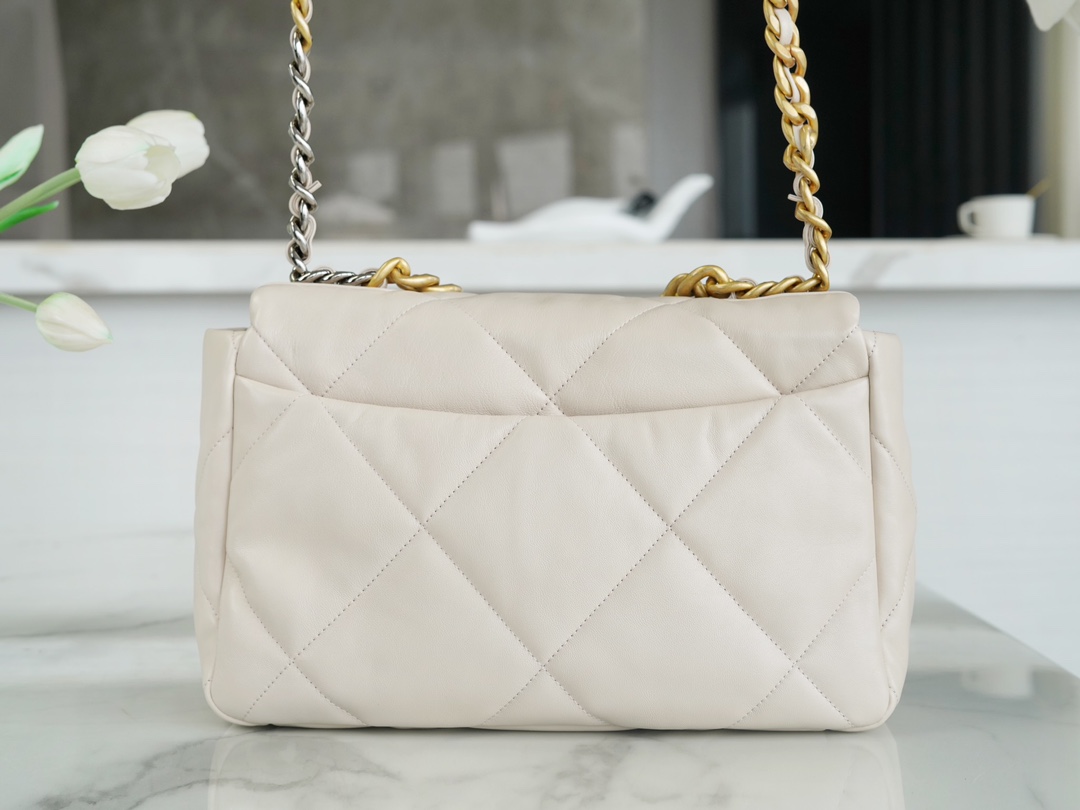 CHANEL BAG 米白 中号 图3
