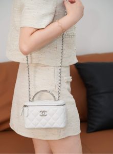 Chanel 25P 隐藏款 手柄长盒子包 白色荔枝牛 图4