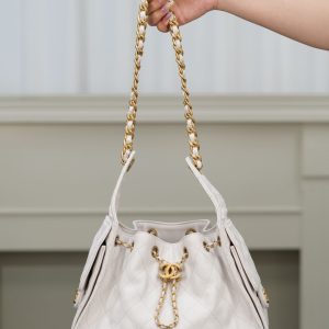 Chanel small hobo 白色 鱼子酱 小号 图5