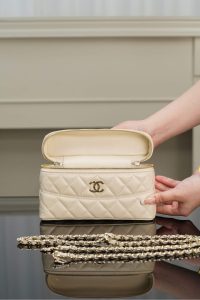 Chanel 25c 手柄盒子包 荔枝牛 米白 图5