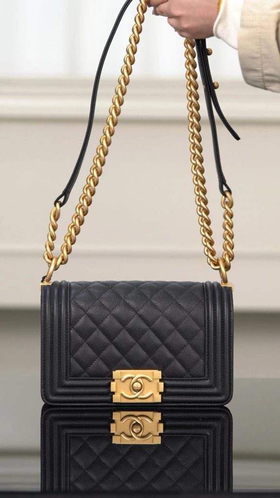 Chanel leboy 小球纹黑金小号 图1
