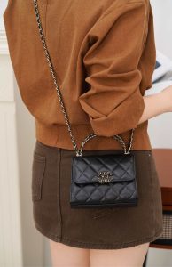 Chanel 25s 交叉手柄kelly 黑金荔枝 竖款 图1