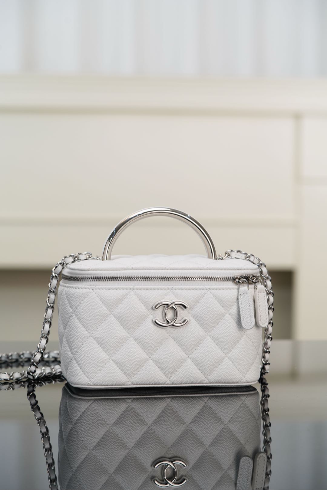 Chanel 25P 隐藏款 手柄长盒子包 白色荔枝牛 图5
