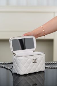 Chanel 25P 隐藏款 手柄长盒子包 白色荔枝牛 图7