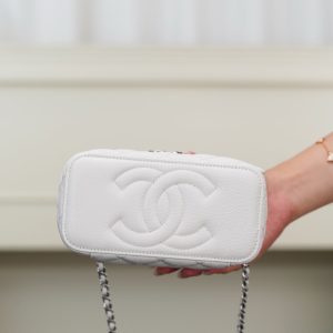 Chanel 25P 隐藏款 手柄长盒子包 白色荔枝牛 图9