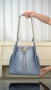 Chanel hobo bag 浅蓝牛仔 中号 图1