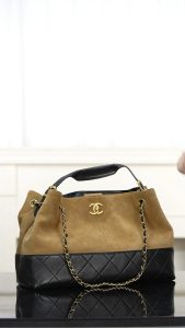 Chanel 25A 高级手工坊 麂皮购物袋 大号 图1