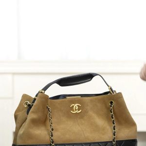 Chanel 25A 高级手工坊 麂皮购物袋 大号 图1