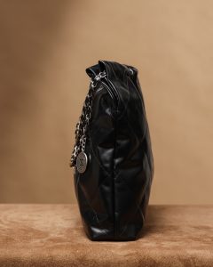 CHANEL 香奈儿中号银字22bag系列中号 图4