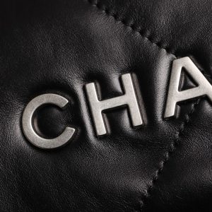 CHANEL 香奈儿中号银字22bag系列中号 图9