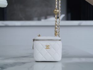 chanel金属球系列 22b新款小盒子 正品皮 白色◽ 图1