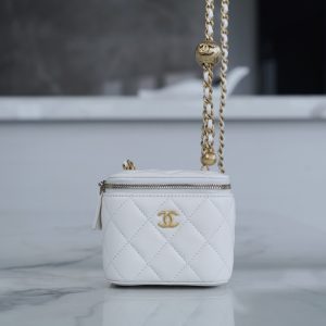 chanel金属球系列 22b新款小盒子 正品皮 白色◽ 图1
