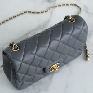 Chanel 金属球 Mini深灰色 图9