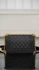 Chanel leboy 小球纹黑金小号 图2