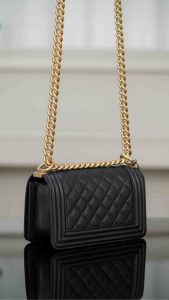 Chanel leboy 小球纹黑金小号 图5