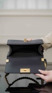 Chanel leboy 小球纹黑金小号 图7